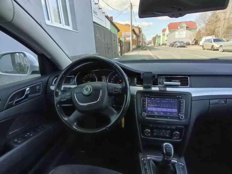 ŠKODA Superb Combi 2,0TDI Laurin a Klement ČR  125KW - foto 15