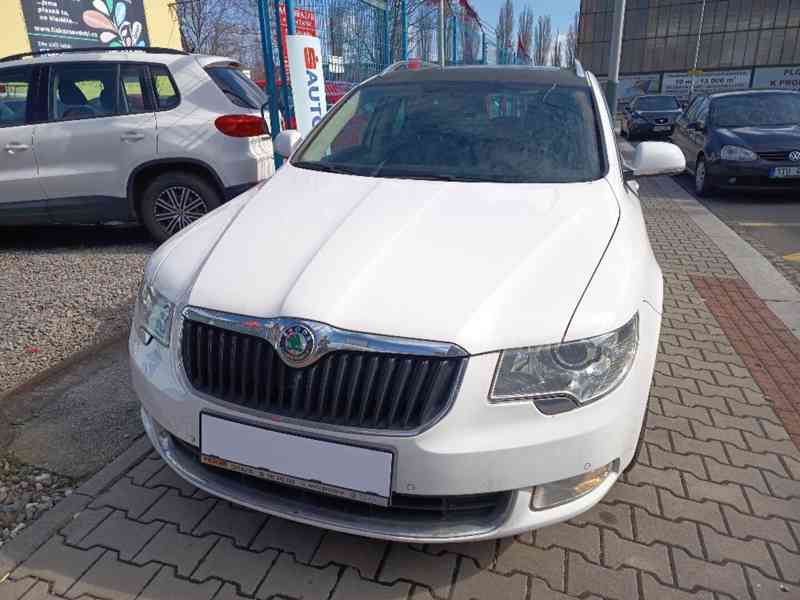 ŠKODA Superb Combi 2,0TDI Laurin a Klement ČR  125KW - foto 3