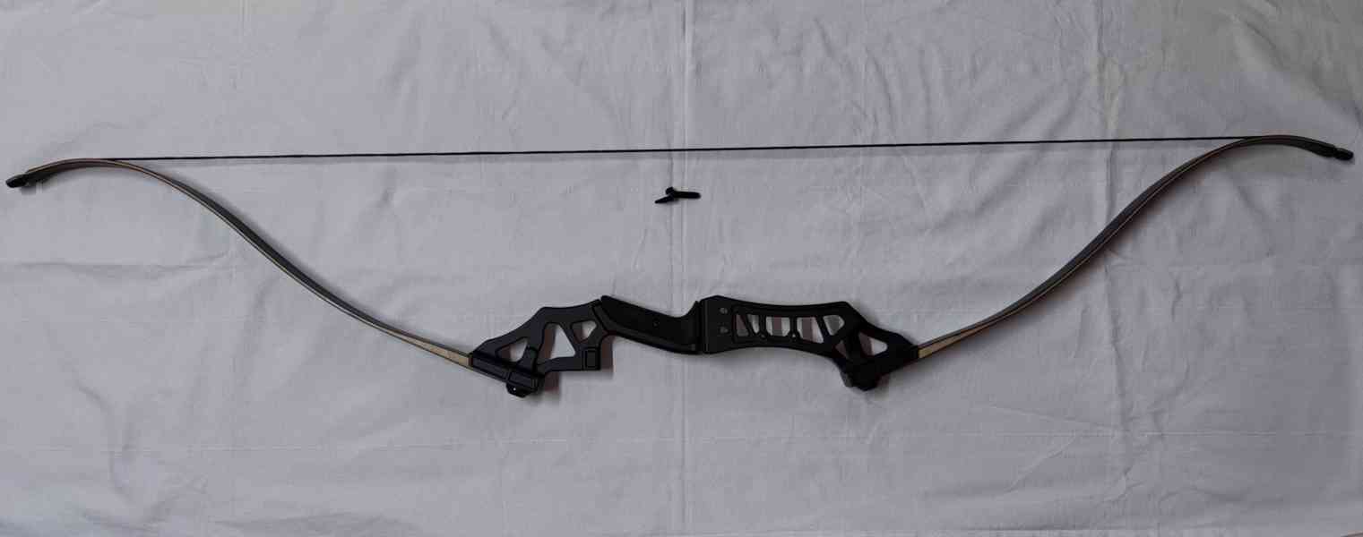 Lovecký luk 60" 30 LB - foto 4