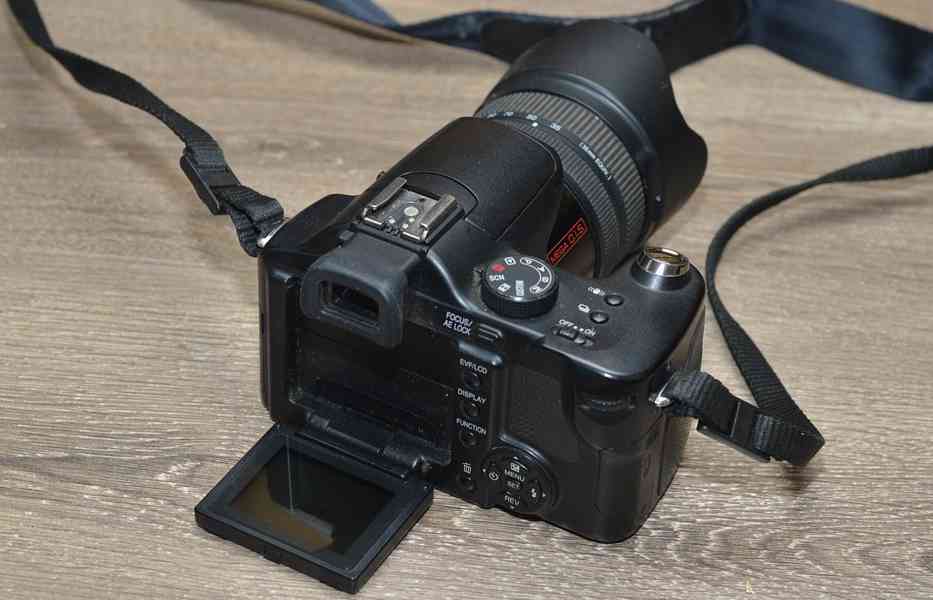 Panasonic Lumix DMC - FZ50 **10 MPix*12 x Op.Zoom* - foto 5