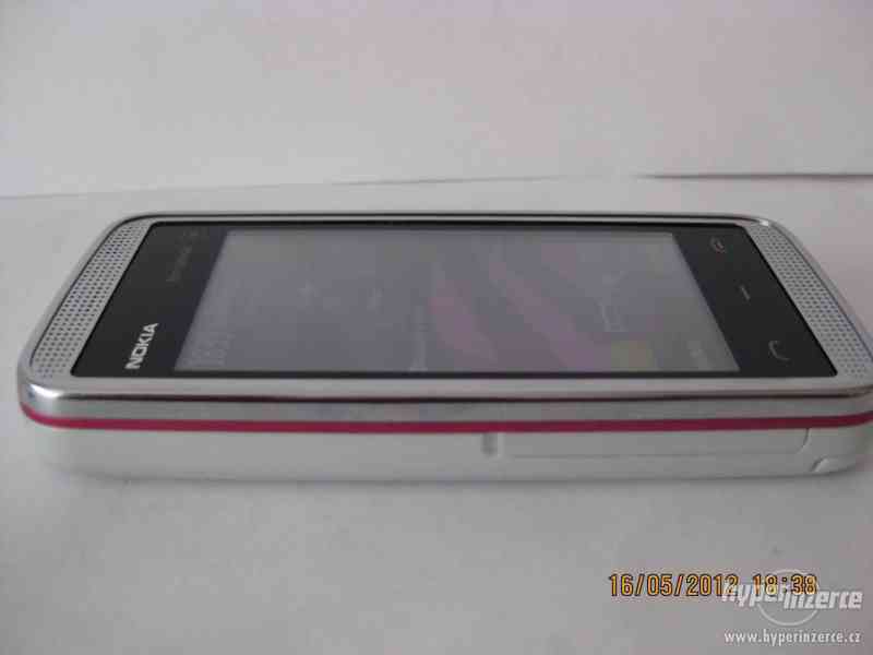 NOKIA 5530 pink+SIM karta s bonusem  ZDARMA!!! - foto 4