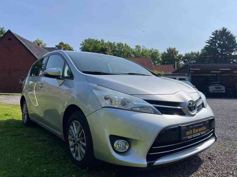 Toyota Verso 1.8i Edition-S benzín 108kw - foto 10