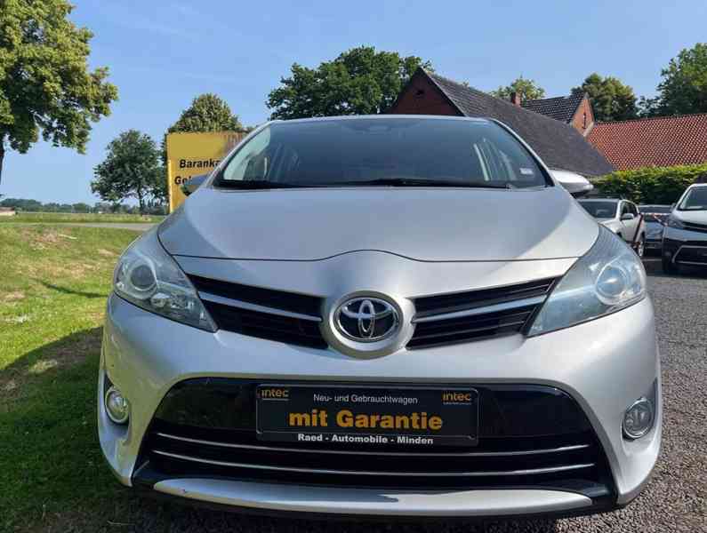Toyota Verso 1.8i Edition-S benzín 108kw - foto 11