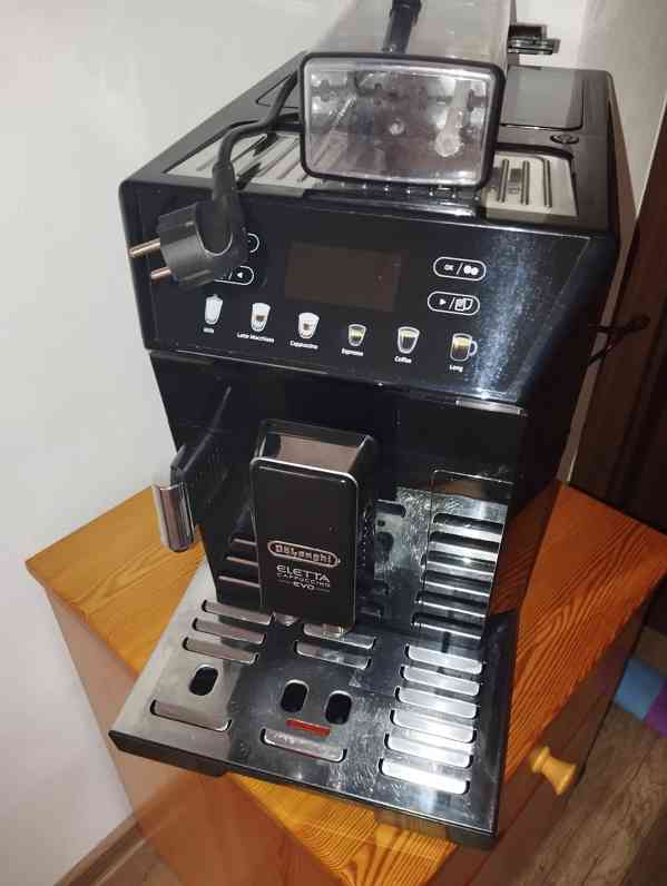 Kavovar DeLonghi Eletta Cappuccino Evo ECAM 46.860.B - foto 2