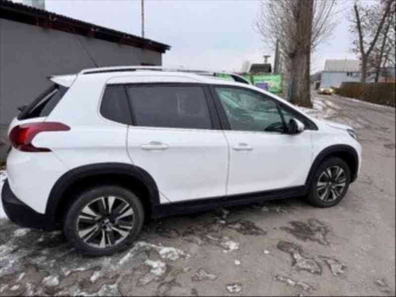 Peugeot 2008 1,2 - foto 1