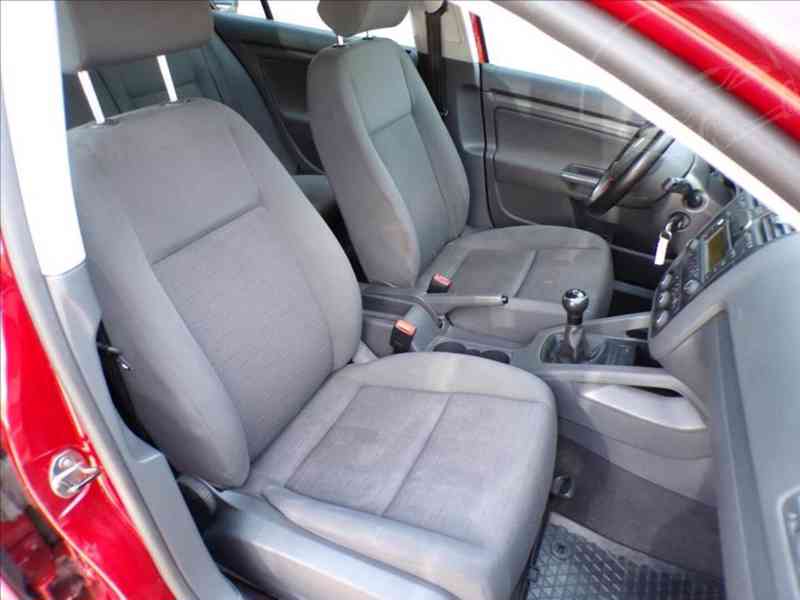 Volkswagen Golf 1,4 FSI DIGI.KLIMA - foto 12