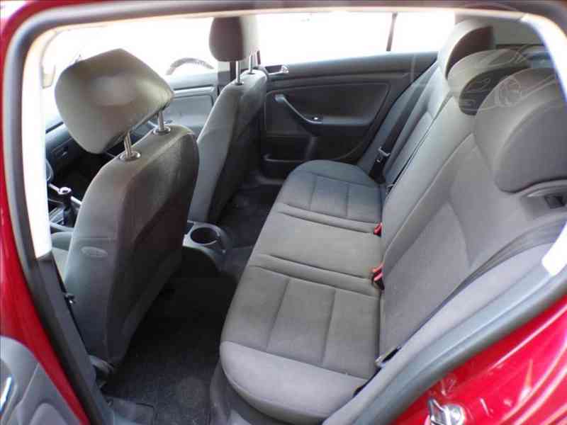 Volkswagen Golf 1,4 FSI DIGI.KLIMA - foto 8