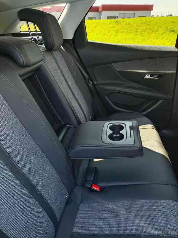 Peugeot 3008 1,2   Allure PureTech 1.2 96kW - foto 6