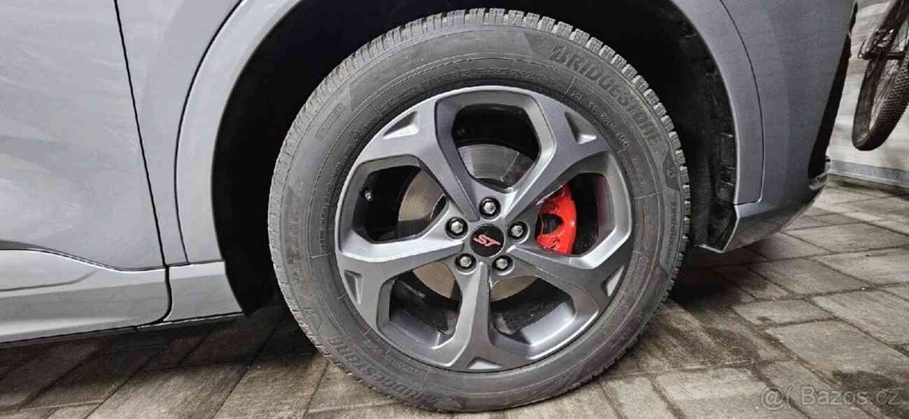 Ford Kuga ST Line 137kW,naj. 21.800km - foto 7
