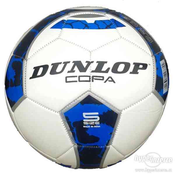 Fotbalové kopačky Lotto a míče Dunlop - foto 1