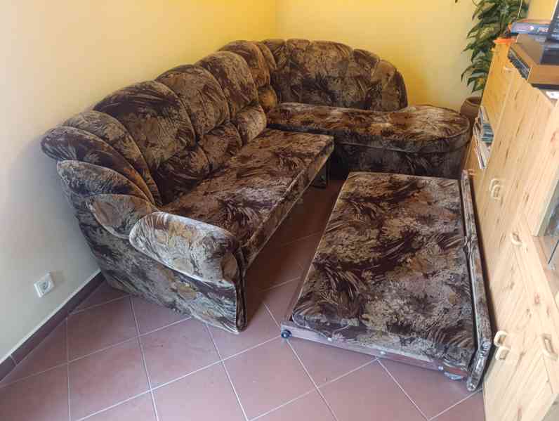 Velký rozkládací gauč a křeslo - foto 6