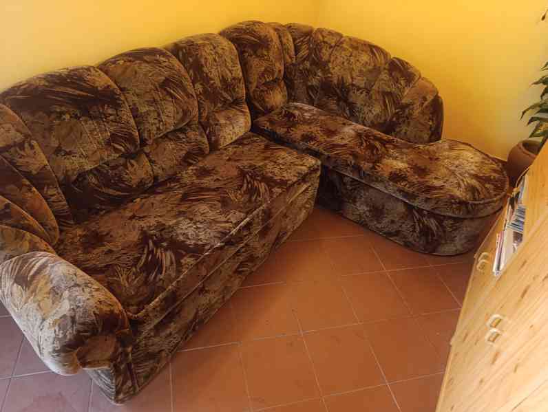 Velký rozkládací gauč a křeslo - foto 4