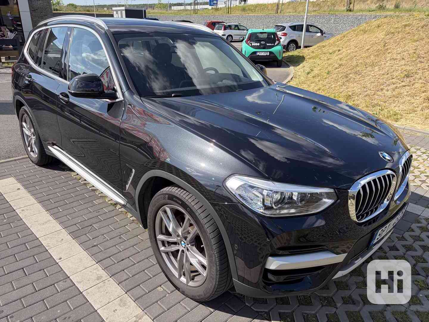BMW X3 20d PANO HeadUp Tažné LED 19" kola 59.000 km AUTOMAT  - foto 1