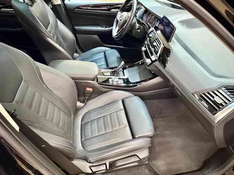 BMW X3 20d PANO HeadUp Tažné LED 19" kola 59.000 km AUTOMAT  - foto 18