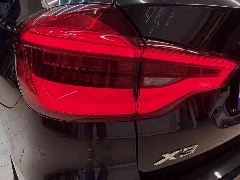 BMW X3 20d PANO HeadUp Tažné LED 19" kola 59.000 km AUTOMAT  - foto 33