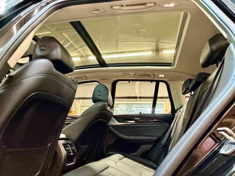 BMW X3 20d PANO HeadUp Tažné LED 19" kola 59.000 km AUTOMAT  - foto 12
