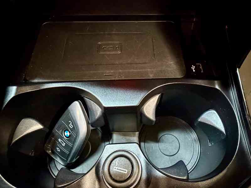 BMW X3 20d PANO HeadUp Tažné LED 19" kola 59.000 km AUTOMAT  - foto 28