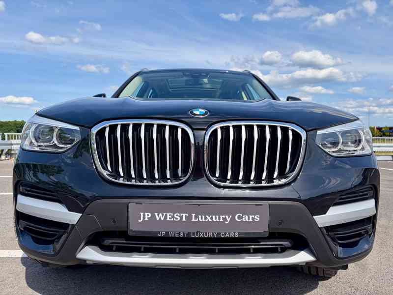 BMW X3 20d PANO HeadUp Tažné LED 19" kola 59.000 km AUTOMAT  - foto 3