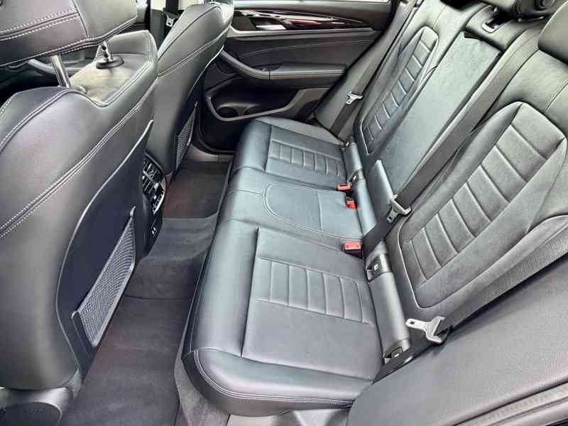 BMW X3 20d PANO HeadUp Tažné LED 19" kola 59.000 km AUTOMAT  - foto 11