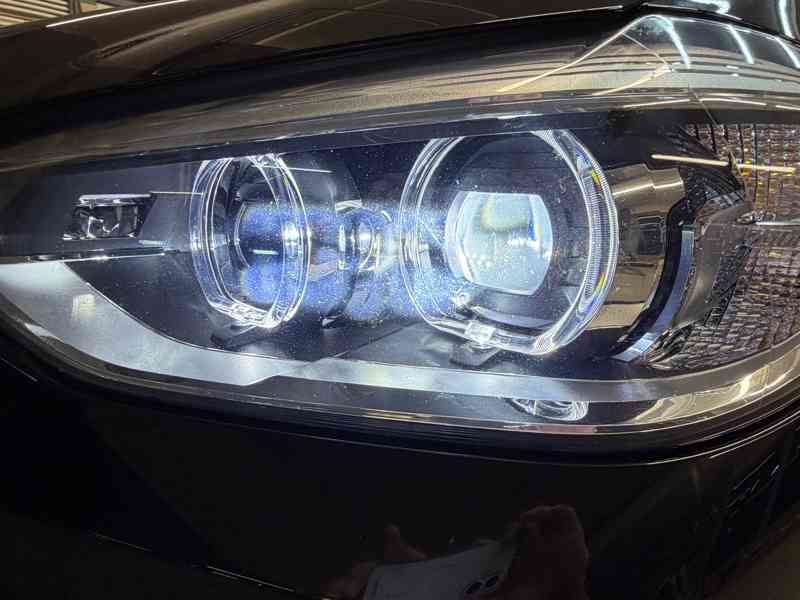 BMW X3 20d PANO HeadUp Tažné LED 19" kola 59.000 km AUTOMAT  - foto 32