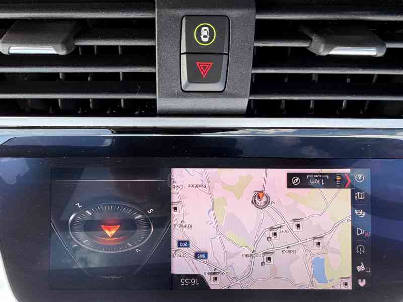 BMW X3 20d PANO HeadUp Tažné LED 19" kola 59.000 km AUTOMAT  - foto 12