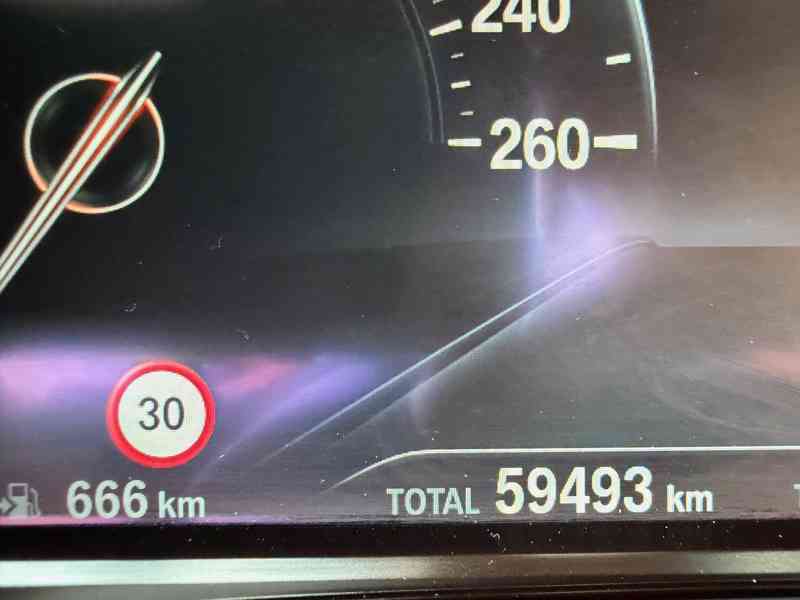 BMW X3 20d PANO HeadUp Tažné LED 19" kola 59.000 km AUTOMAT  - foto 14