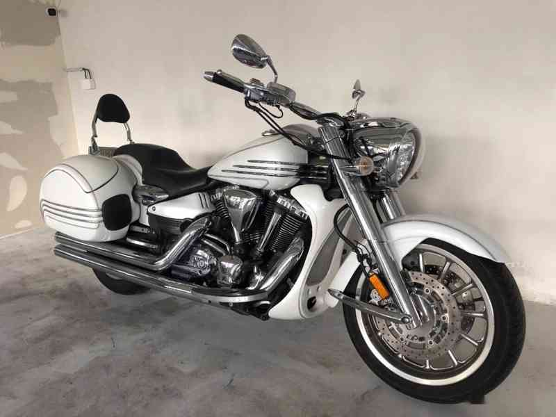 Yamaha XV 1900 Midnight Star - foto 2