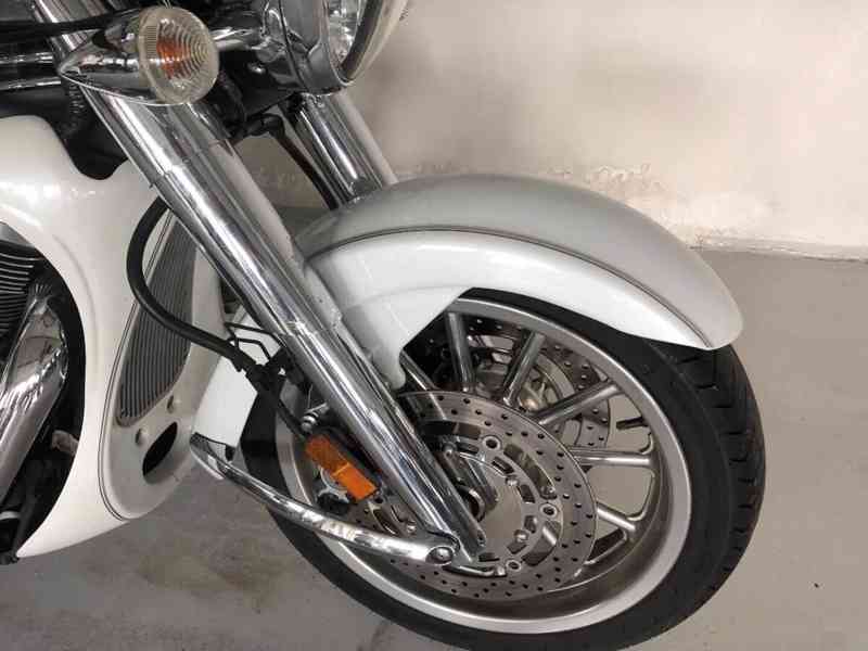 Yamaha XV 1900 Midnight Star - foto 16