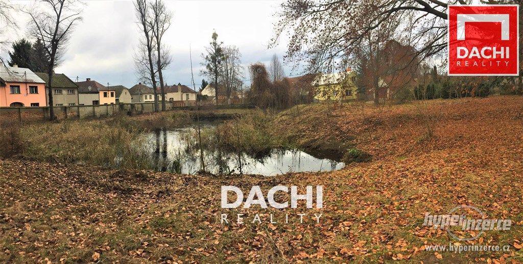 Prodej zámku Chudobín s hotelovým komplexem a zámeckou zahradou - foto 2
