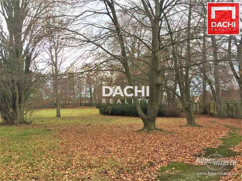 Prodej zámku Chudobín s hotelovým komplexem a zámeckou zahradou - foto 3
