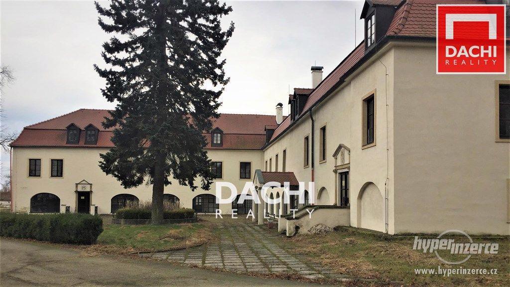 Prodej zámku Chudobín s hotelovým komplexem a zámeckou zahradou - foto 10