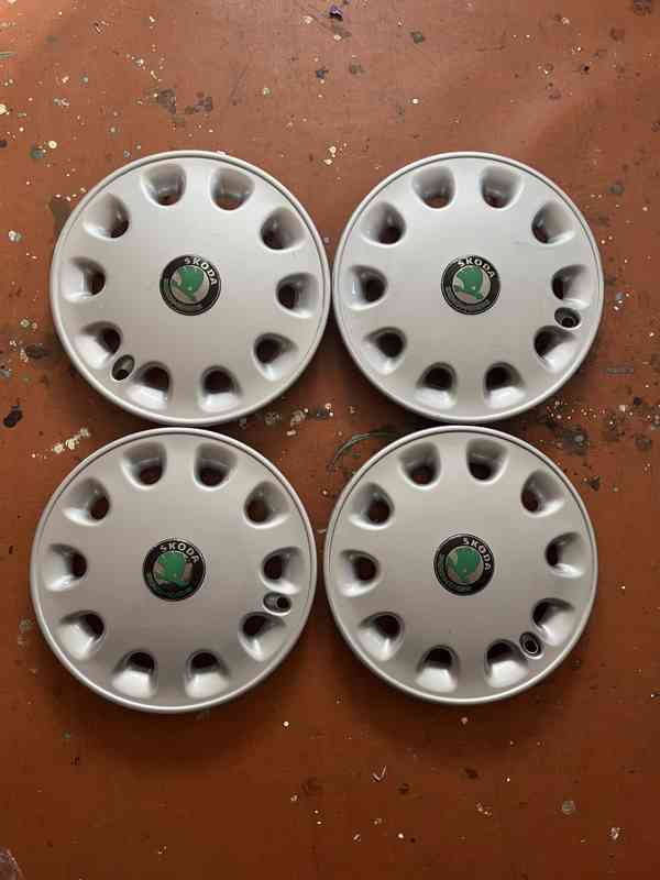 Poklice na ŠKODA FELICIA GLX - sada 4ks - foto 2