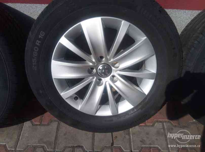 215/60 R16 VW Sharan 7N, Alhambra ALU Memphis 6,5x16 ET33 - foto 1