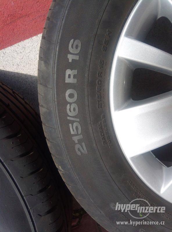 215/60 R16 VW Sharan 7N, Alhambra ALU Memphis 6,5x16 ET33 - foto 3