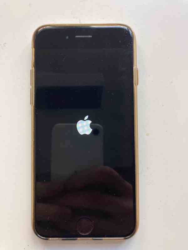 iPhone 6 - foto 1