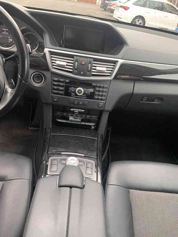 Mercedes-Benz E 350 CDi, rv 2009, 251 t. km - foto 18