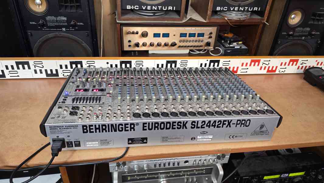 Behringer Eurodesk SL2442FX-PRO mixážní pult 24 kanálů - foto 8