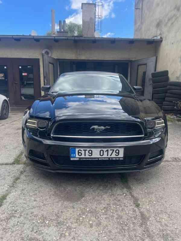 Ford Mustang 3,7 - foto 1