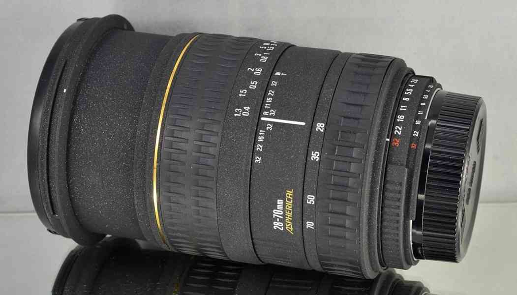 pro Nikon - Sigma 28-70mm D F/2.8 EX ASPHERICAL FX - foto 8