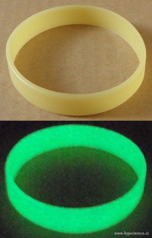 Silikonový náramek fluorescenční ve tmě svítící - foto 7