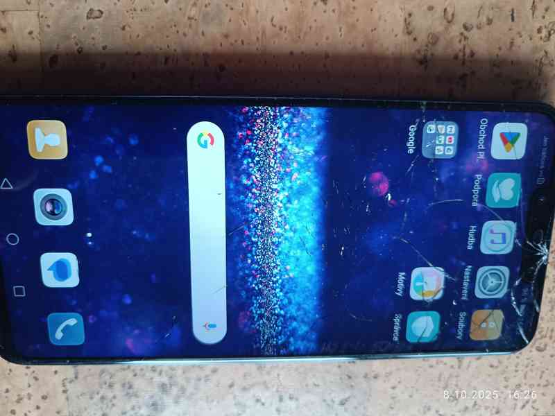 Prodám tel. HUAWEI NOVA 3, 4 GB /128 GB, má prasklé sklo - foto 2