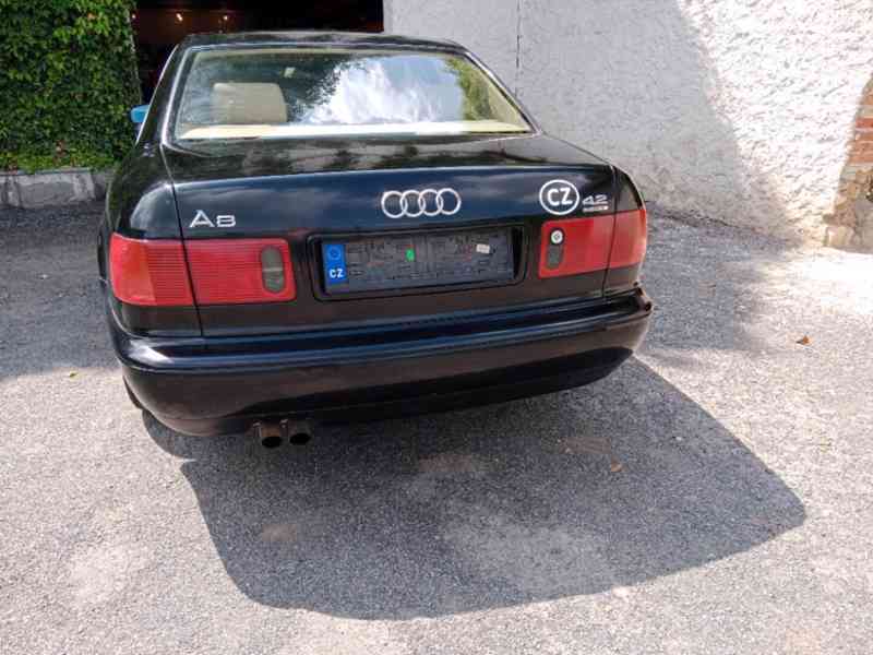 Prodam Audi A8.motor 4,2 Tippronik, 220kw r.v-1995,černě  - foto 2