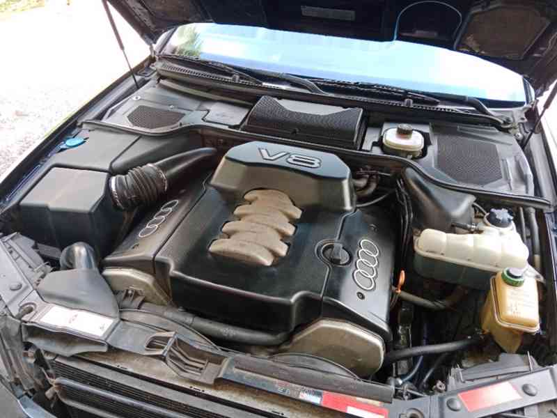 Prodam Audi A8.motor 4,2 Tippronik, 220kw r.v-1995,černě  - foto 4