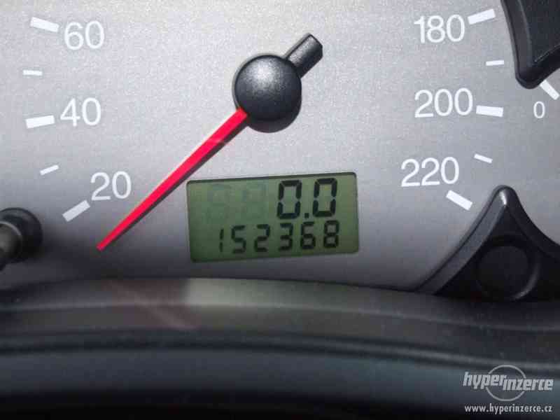 Prodám Ford Focus MK1 1,8 TDDi 2005 153000km - foto 14