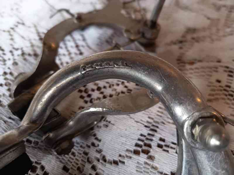 Prodám brzdy na kolo Favorit z 60. let a klipsny  - foto 3