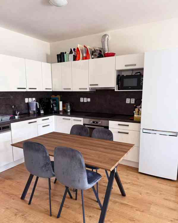 Pronájem bytu 2+kk 50 m² - foto 2