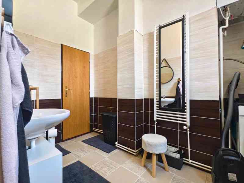 Pronájem 2+kk, 60m2+park. (Stráž pod Ralskem, nám. 5.května) - foto 4
