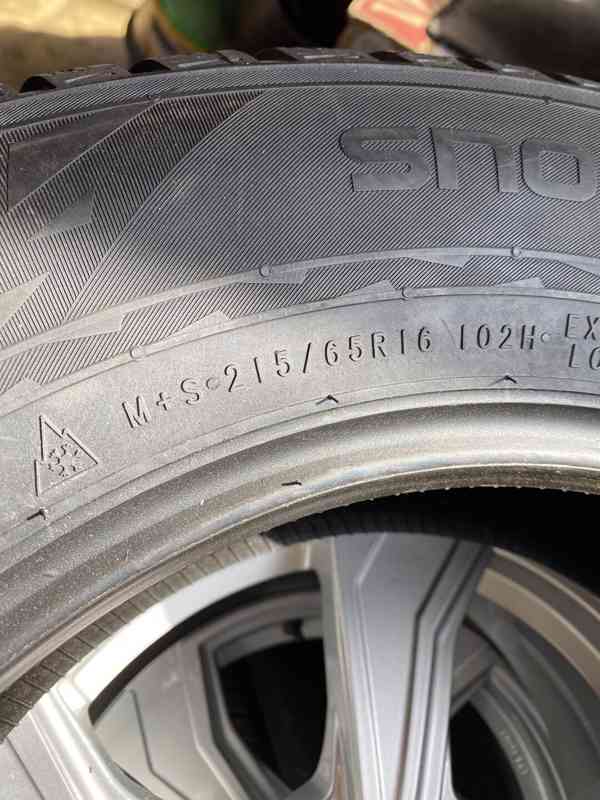 Sada zimních pneumatik SUV 215/65 R16 102H XL - foto 4