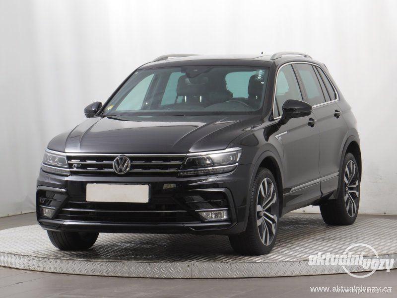 Volkswagen Tiguan 2.0, nafta, rok 2017, kůže - foto 1