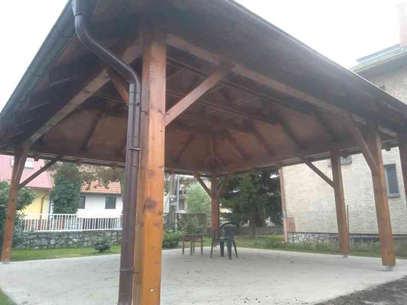 Garážové stání s montáží v ceně  - foto 3